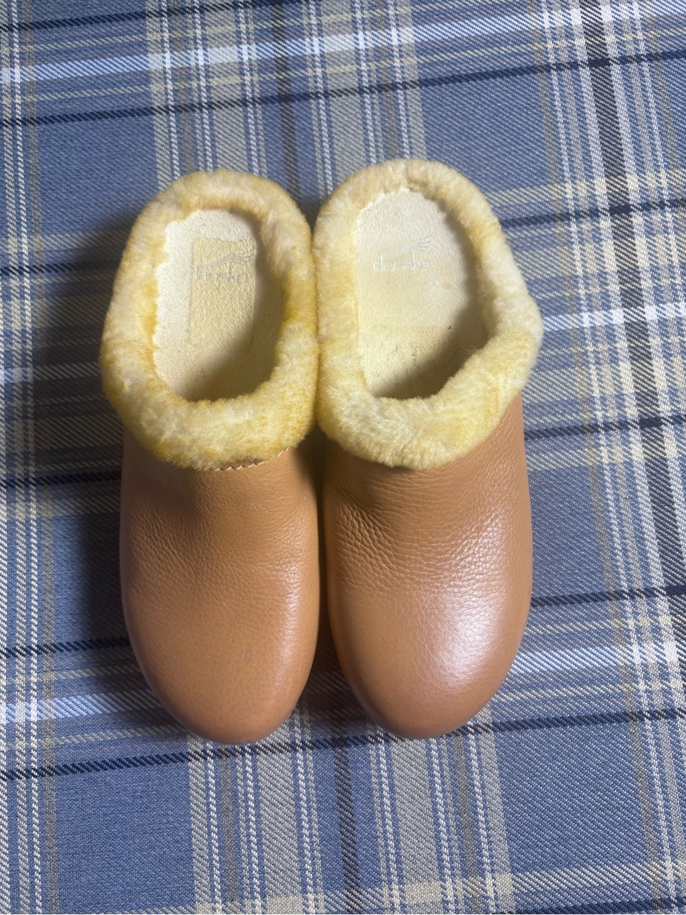 Dansko Magda Waxy Milled Tan Leather Real Sheep Fur Lined Clogs Women's